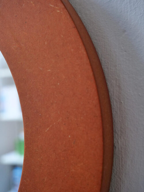 spiegel-oneida-detail-holzfasern-orange