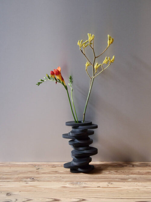 Vase-Ellipse aus Holzfasern